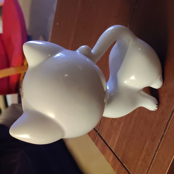 Floral Ceramic Cat Figurine - White with Pink Accents - Picture 5 of 11